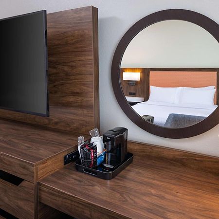 Hampton Inn Fairmont מראה חיצוני תמונה