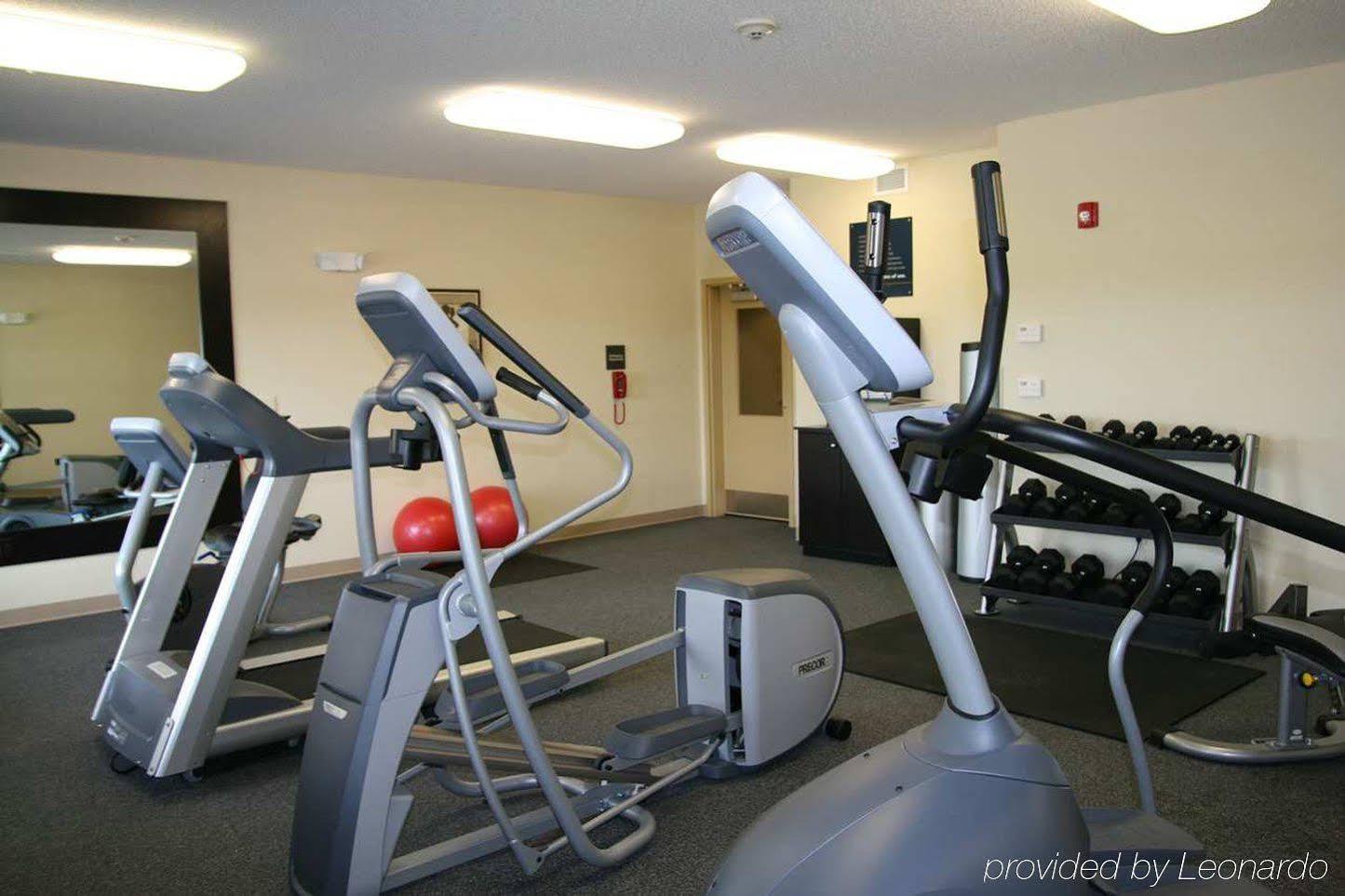 Hampton Inn Fairmont מראה חיצוני תמונה