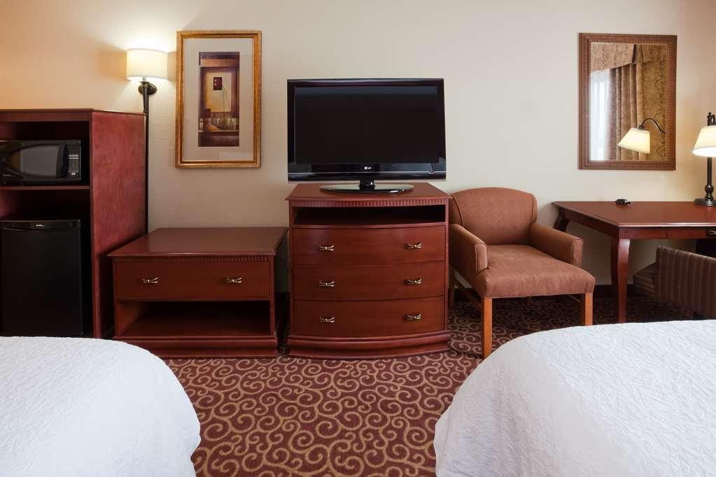 Hampton Inn Fairmont חדר תמונה