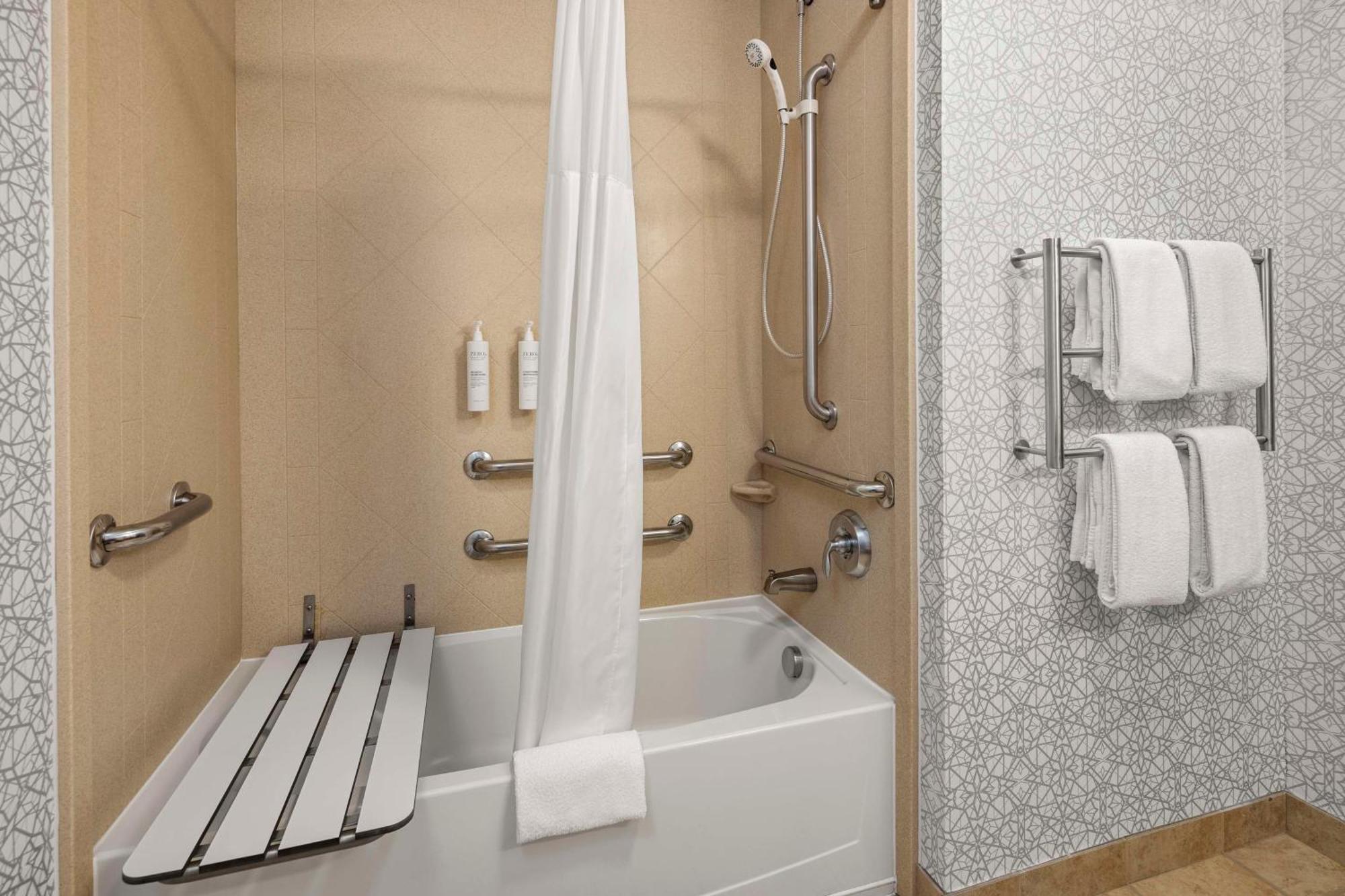 Hampton Inn Fairmont מראה חיצוני תמונה