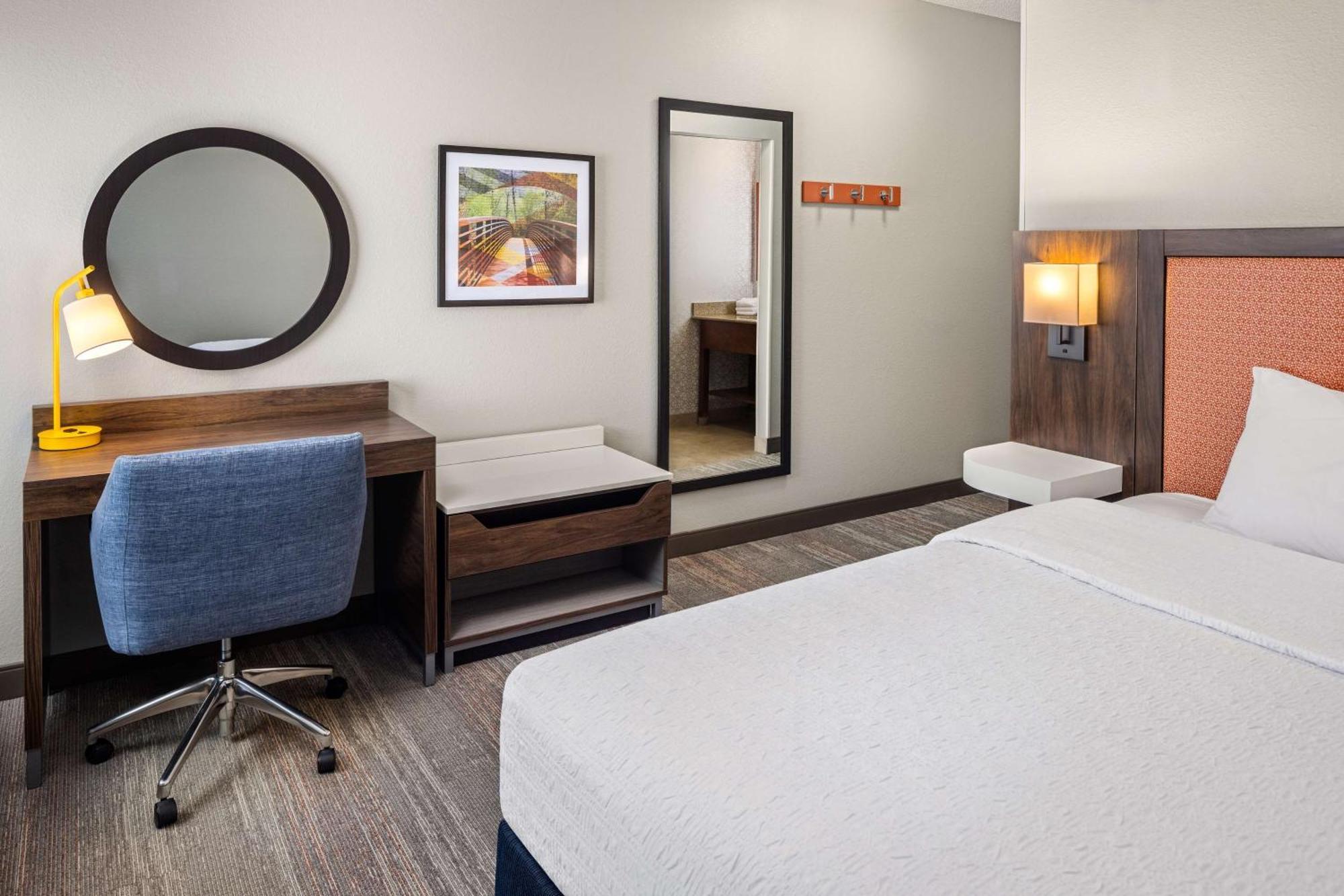 Hampton Inn Fairmont מראה חיצוני תמונה