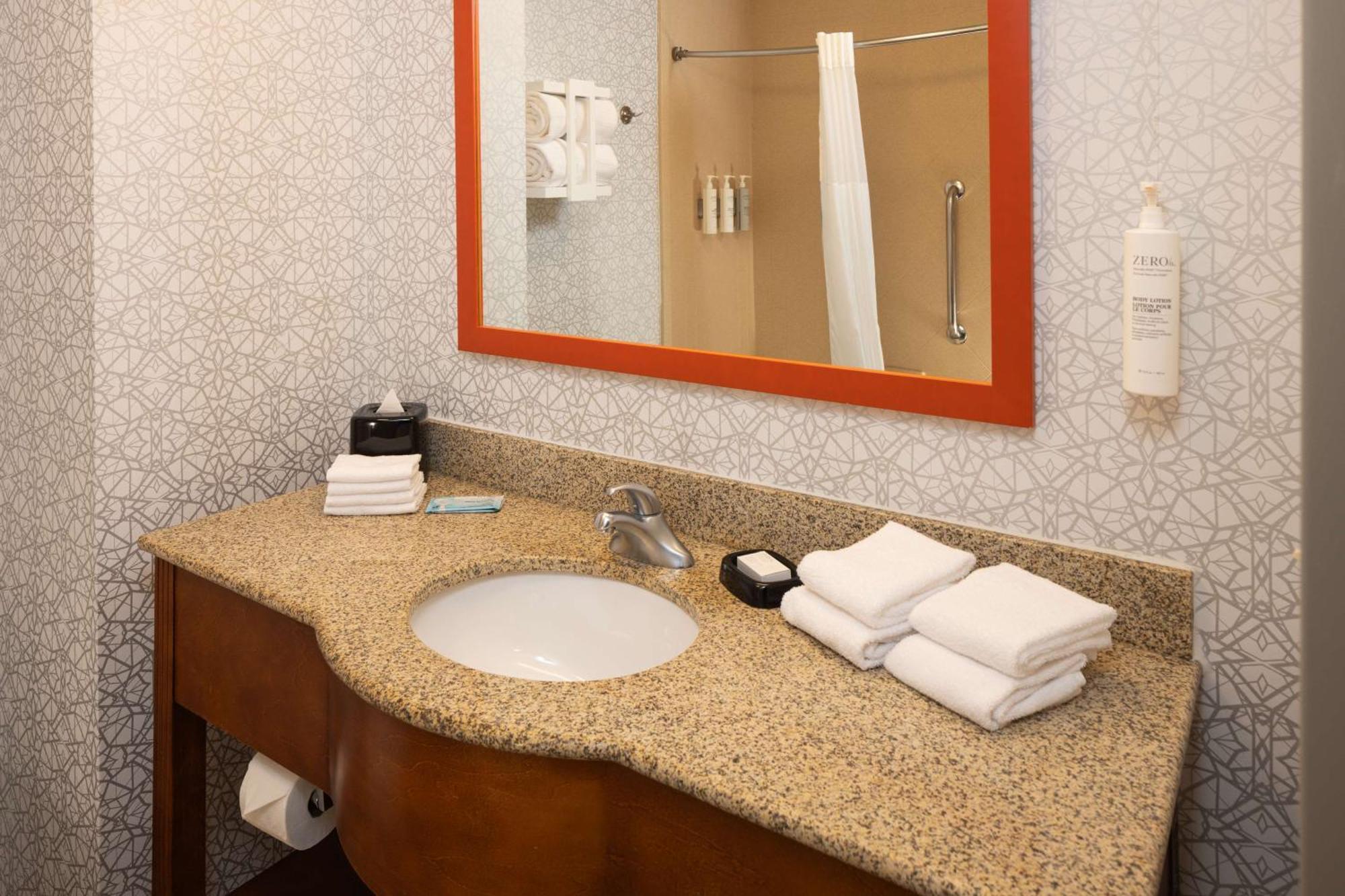 Hampton Inn Fairmont מראה חיצוני תמונה