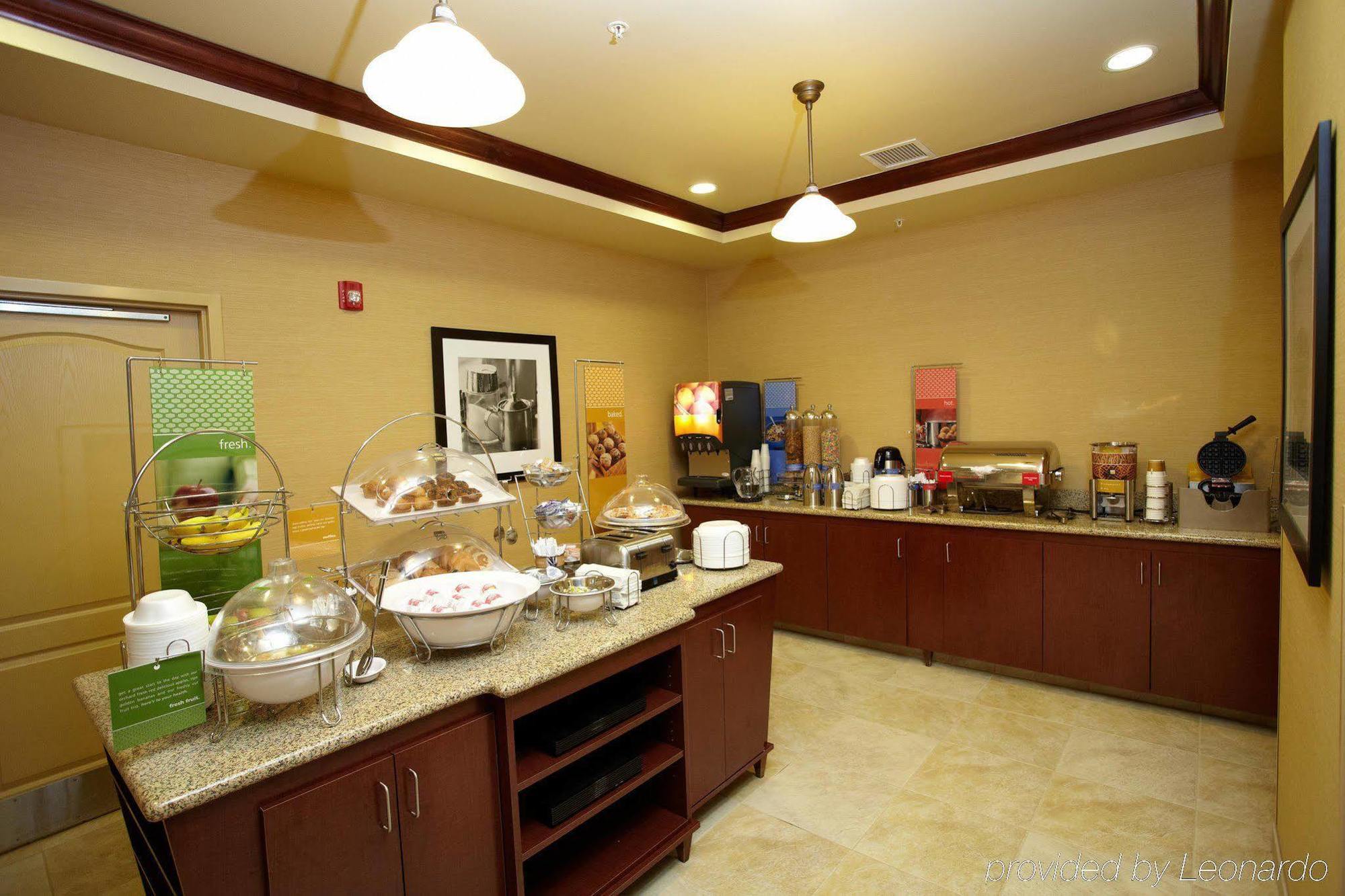 Hampton Inn Fairmont מסעדה תמונה
