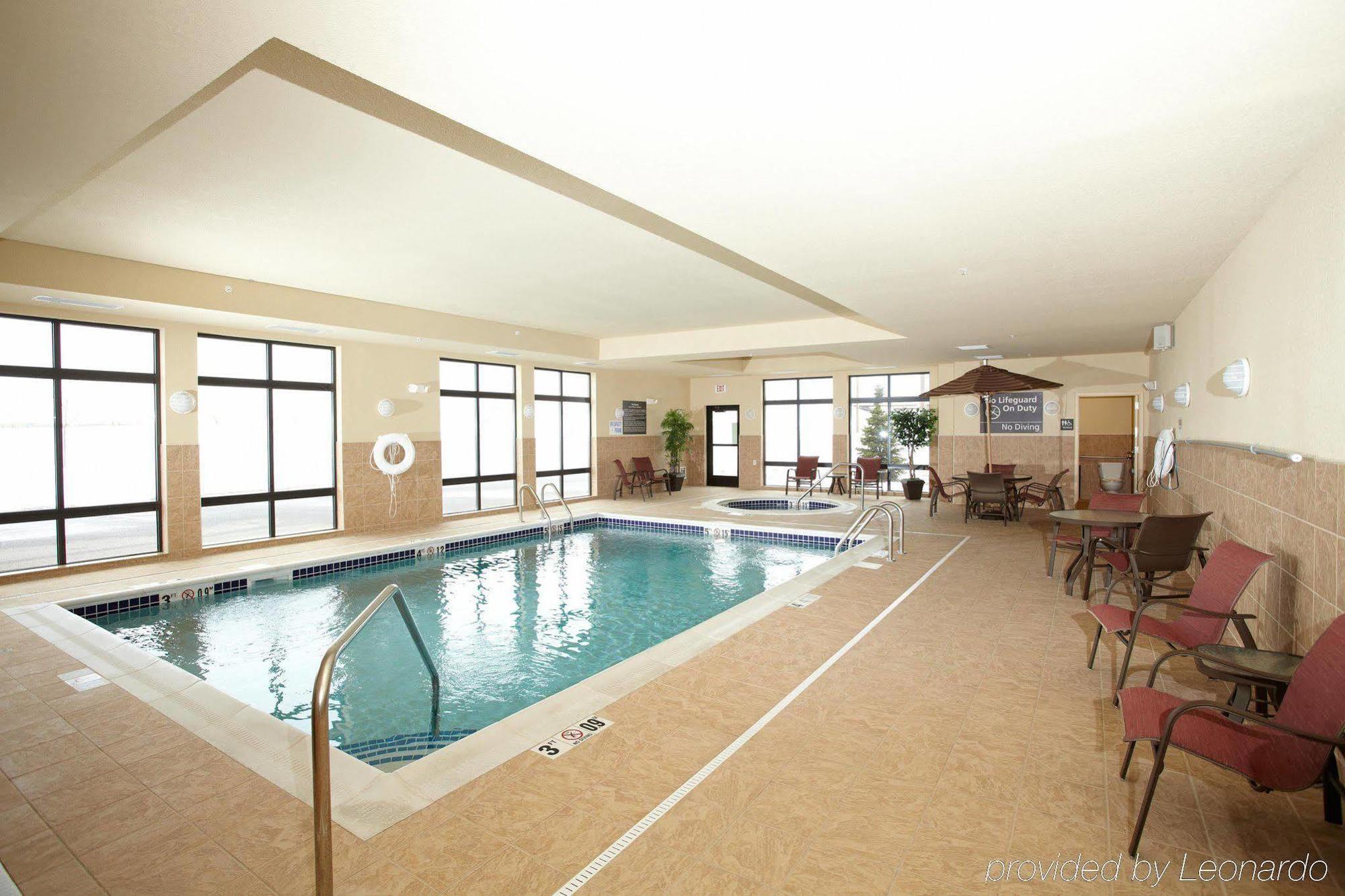 Hampton Inn Fairmont מתקנים תמונה